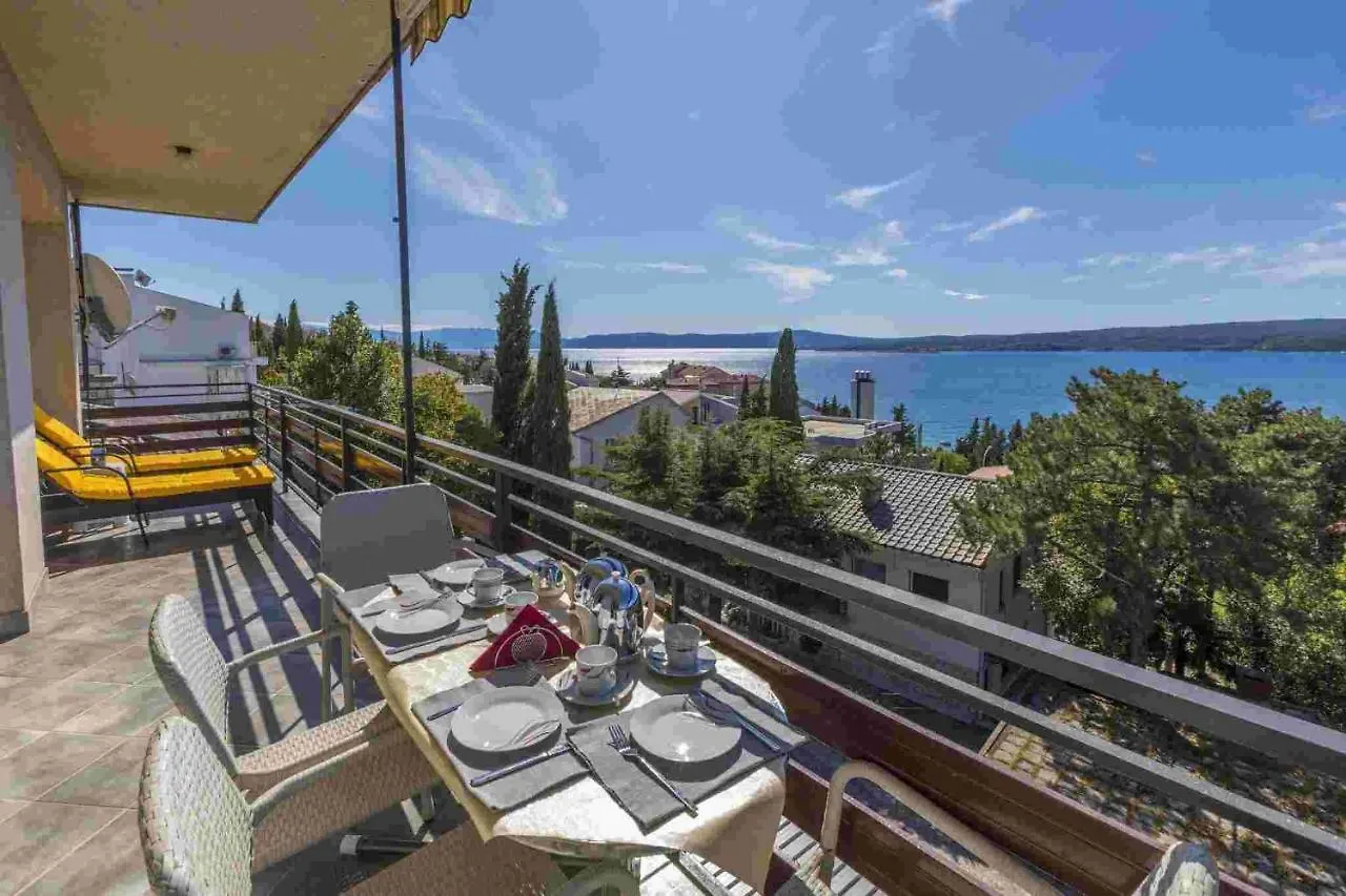 Apartment In Crikvenica 14231