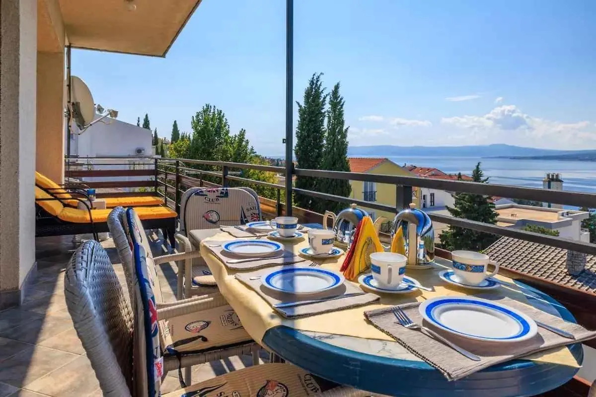 Apartment In Crikvenica 14231